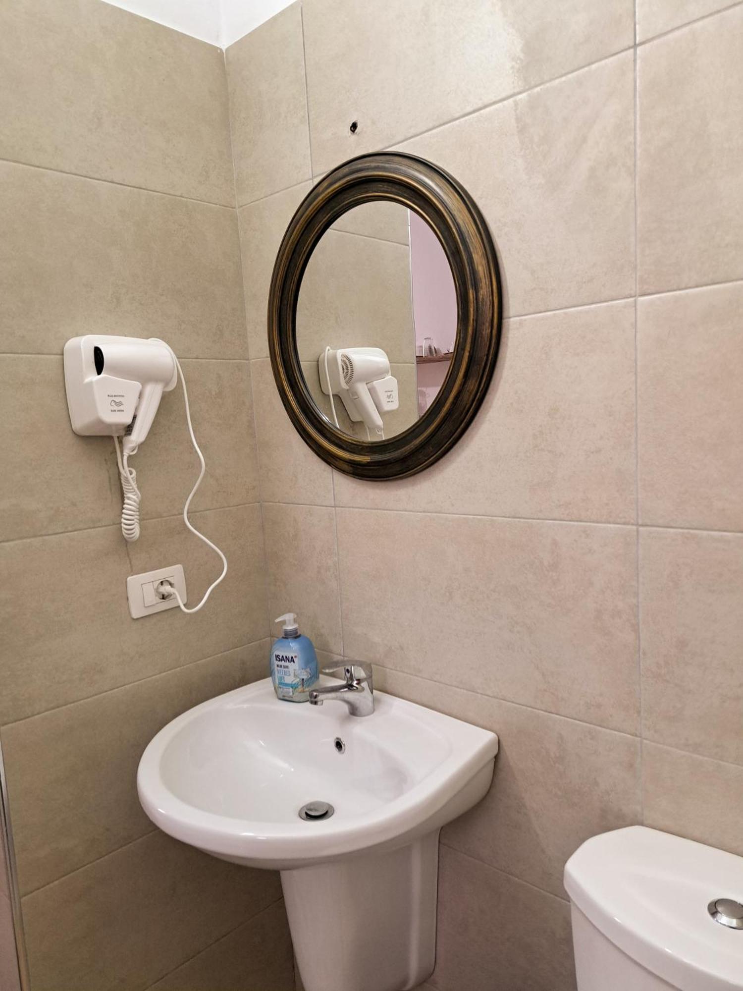 Troi Beach House Vlorë Cameră foto